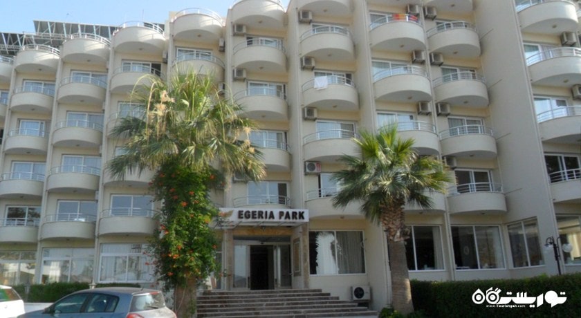 نمای بیرونی ساختمان هتل